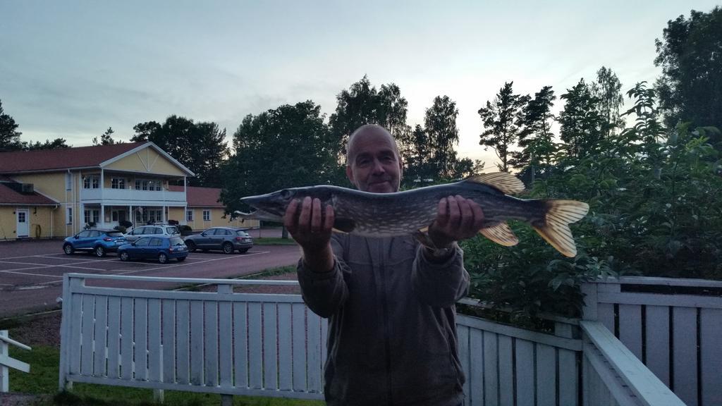 Basto Hotel & Stugby Palsbole Eksteriør billede