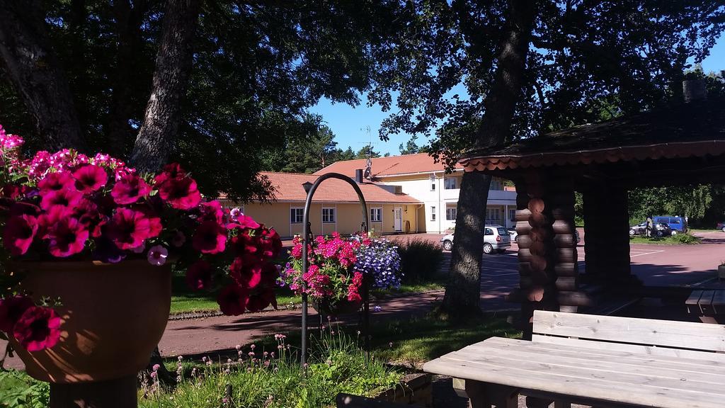 Basto Hotel & Stugby Palsbole Eksteriør billede